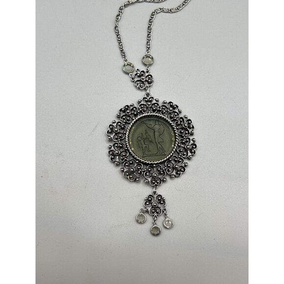 Vintage Goldette Intaglio Cameo Necklace Reverse Glass Gray Silver Tone Chain - Picture 4 of 9